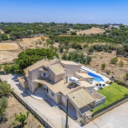Vale Martins By Plus Olhos de Agua (Albufeira)