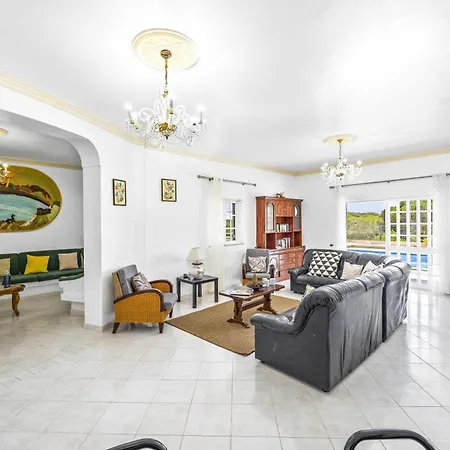 Villa Vale Martins By Plus